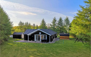 Pet Friendly Home In Glesborg With Sauna
